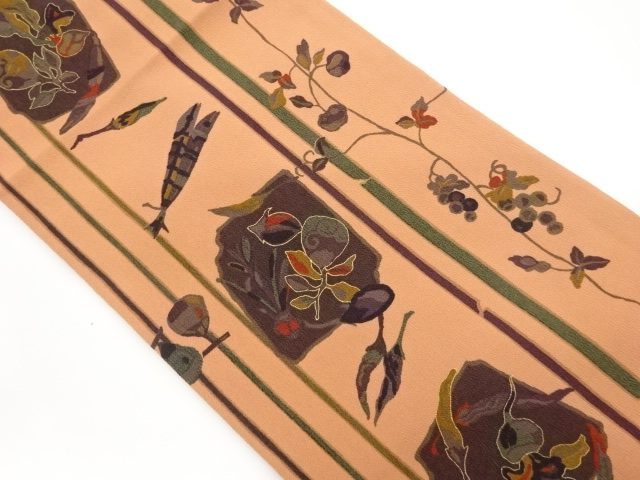 縮緬地金彩抽象魚に野菜・果物模様名古屋帯